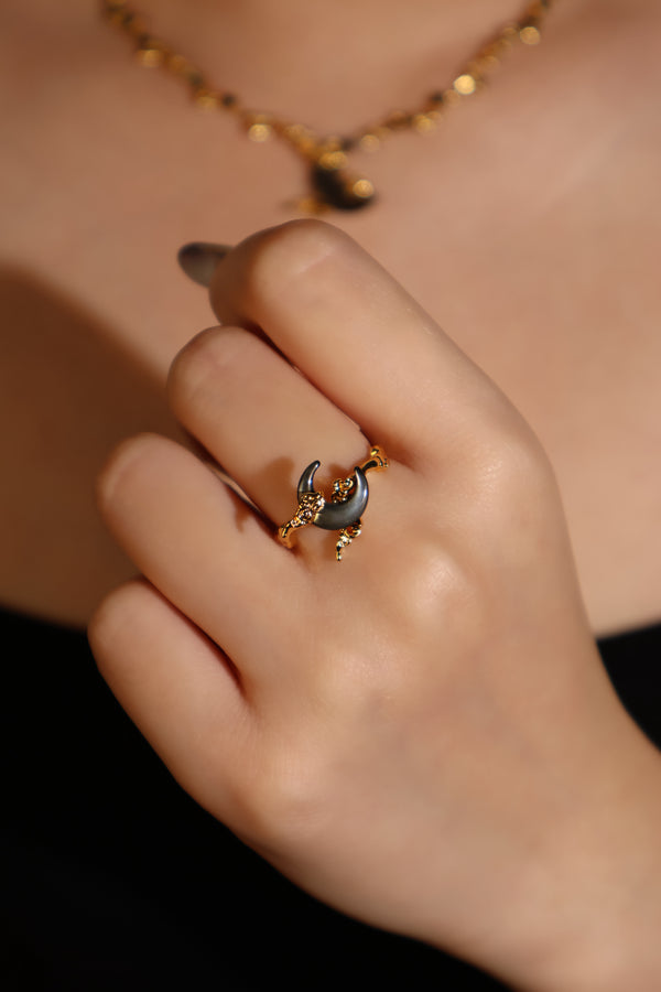 18K Real Gold Plated Black Shell Moon Ring