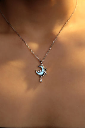 Blue Moonstone Rose Moon Necklace