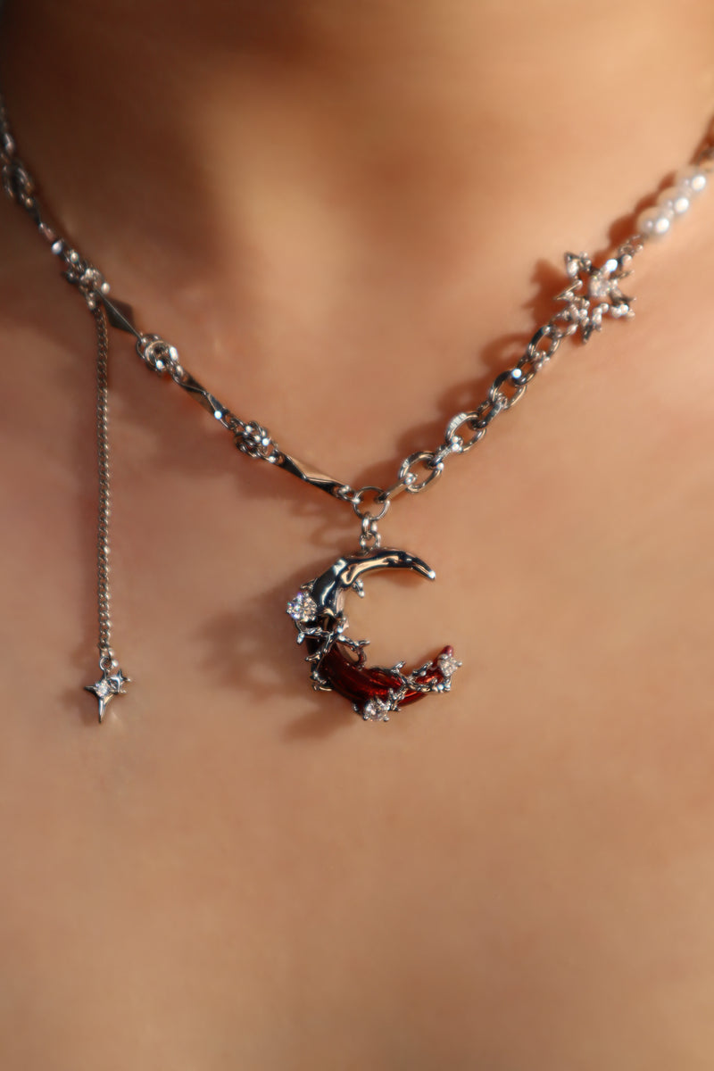 Silver-plated red crescent moon necklace with synthetic pearls and zirconia diamonds