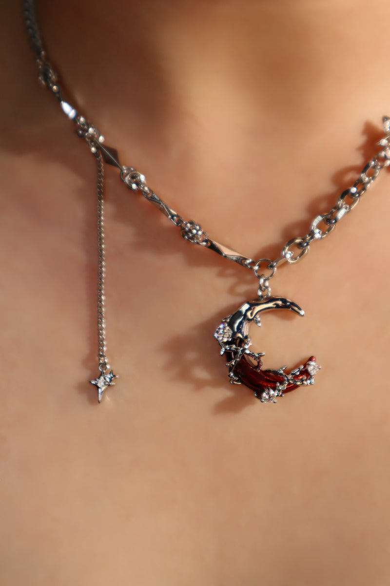Silver-plated red crescent moon necklace with synthetic pearls and zirconia diamonds