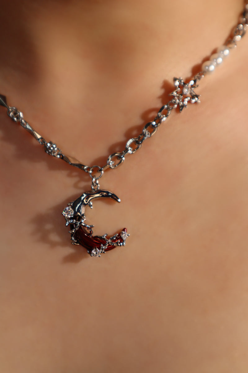 Silver-plated red crescent moon necklace with synthetic pearls and zirconia diamonds