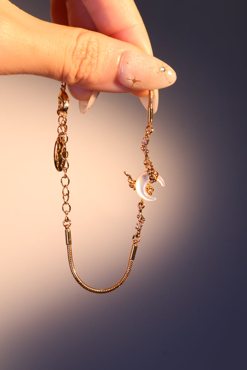 18K Real Gold Plated Natural Shell Moon Bracelet