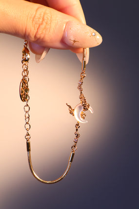 18K Real Gold Plated Natural Shell Moon Bracelet