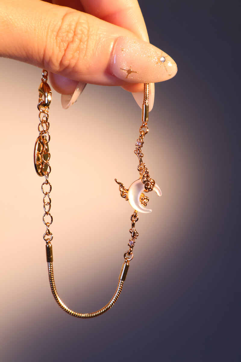 18K Real Gold Plated Natural Shell Moon Bracelet