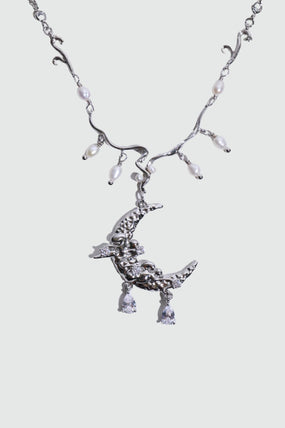 Palladium White Gold Plated Moon Pearlvine Necklace
