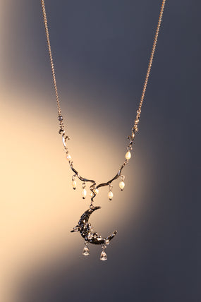 Palladium White Gold Plated Moon Pearlvine Necklace