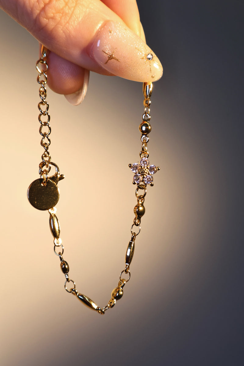 18K gold plated bracelet with a starlight bloom of sparkling zirconia