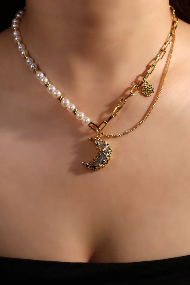 18K Real Gold Plated Moon Resin Pearls Necklace