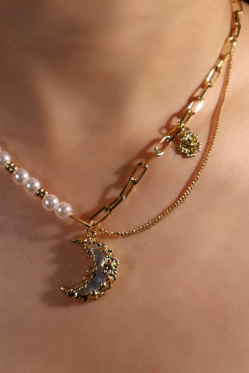 18K Real Gold Plated Moon Resin Pearls Necklace