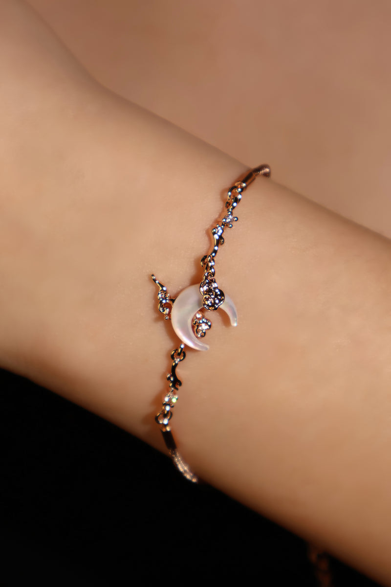 18K Rose Gold Plated Natural Shell Moon Bracelet