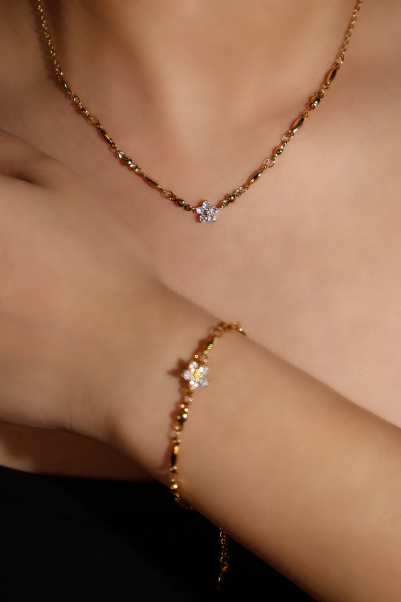 18K Real Gold Plated Starlight Bloom Necklace