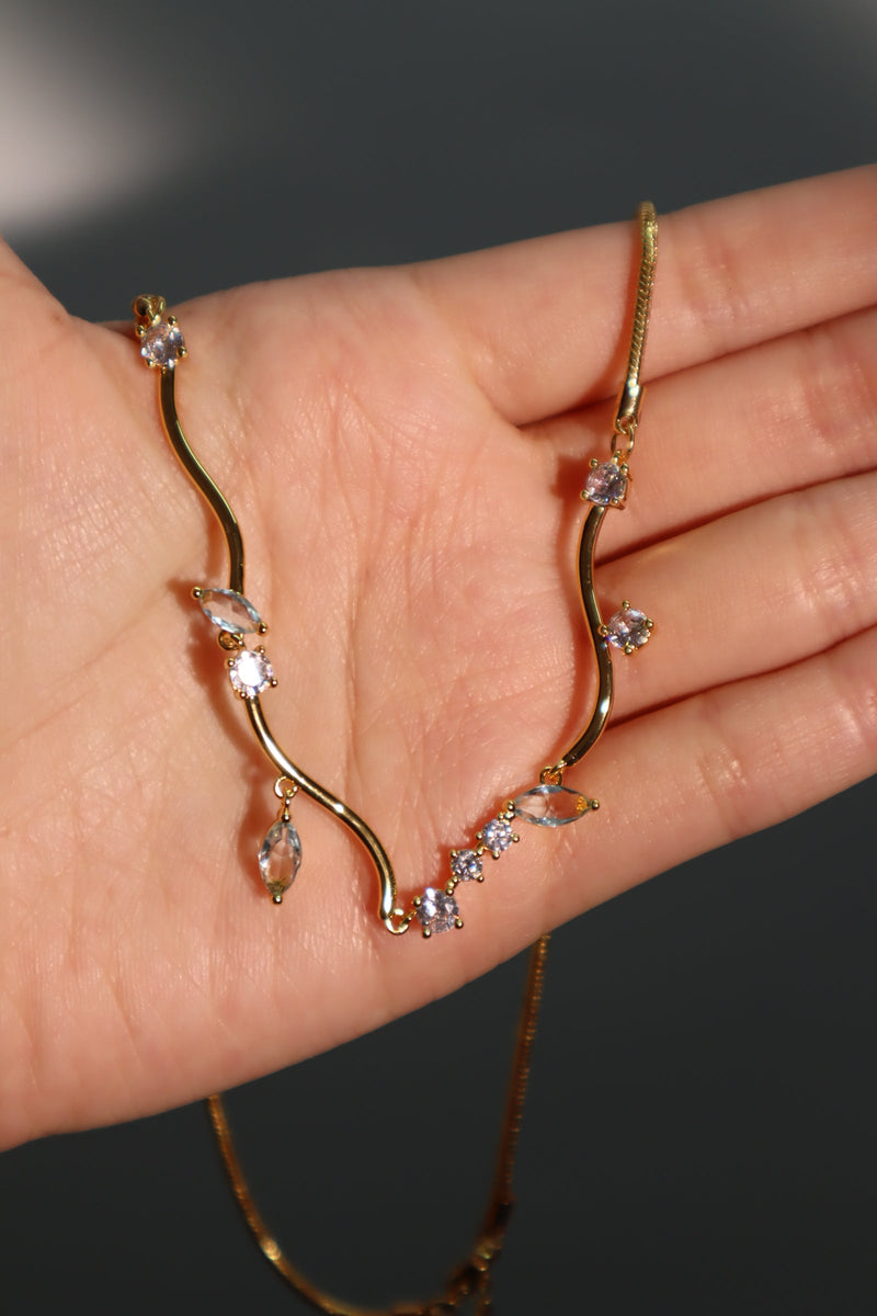 18K gold-plated necklace with blue gemstones and zirconia diamonds