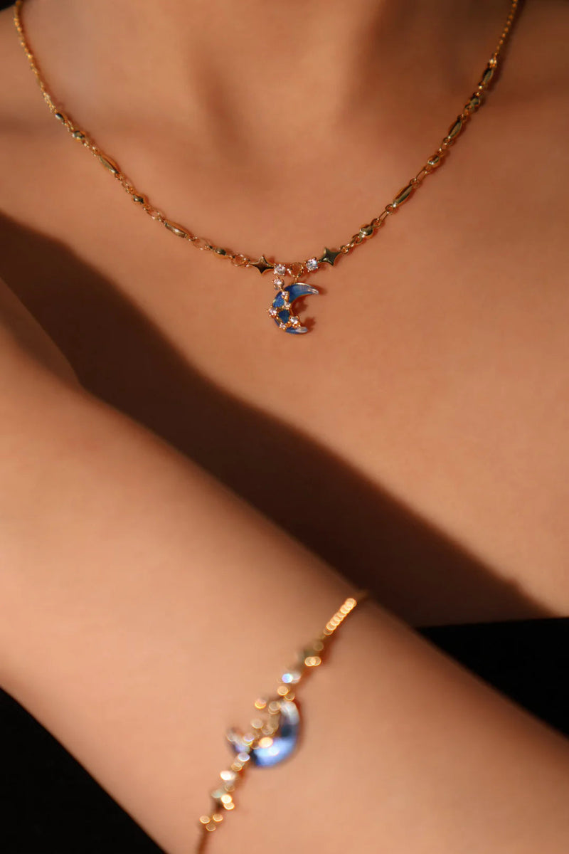 18K gold-plated chain bracelet with moonstone, crescent moon and star charms