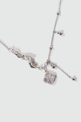 Platinum Plated Lucky Leaf Shell Pearls Spiral Necklace