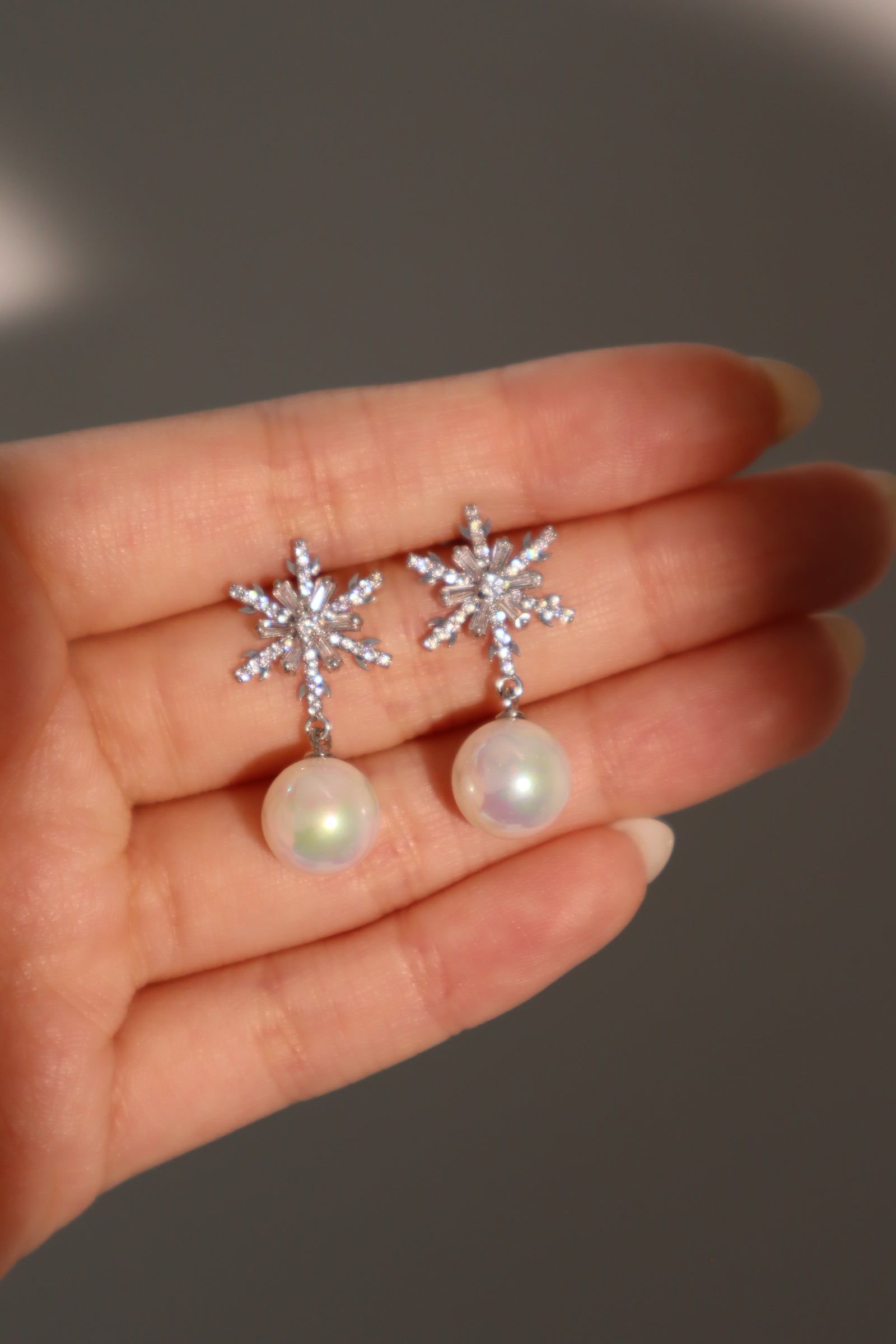 Platinum Plated Snowflake Pearl Earrings