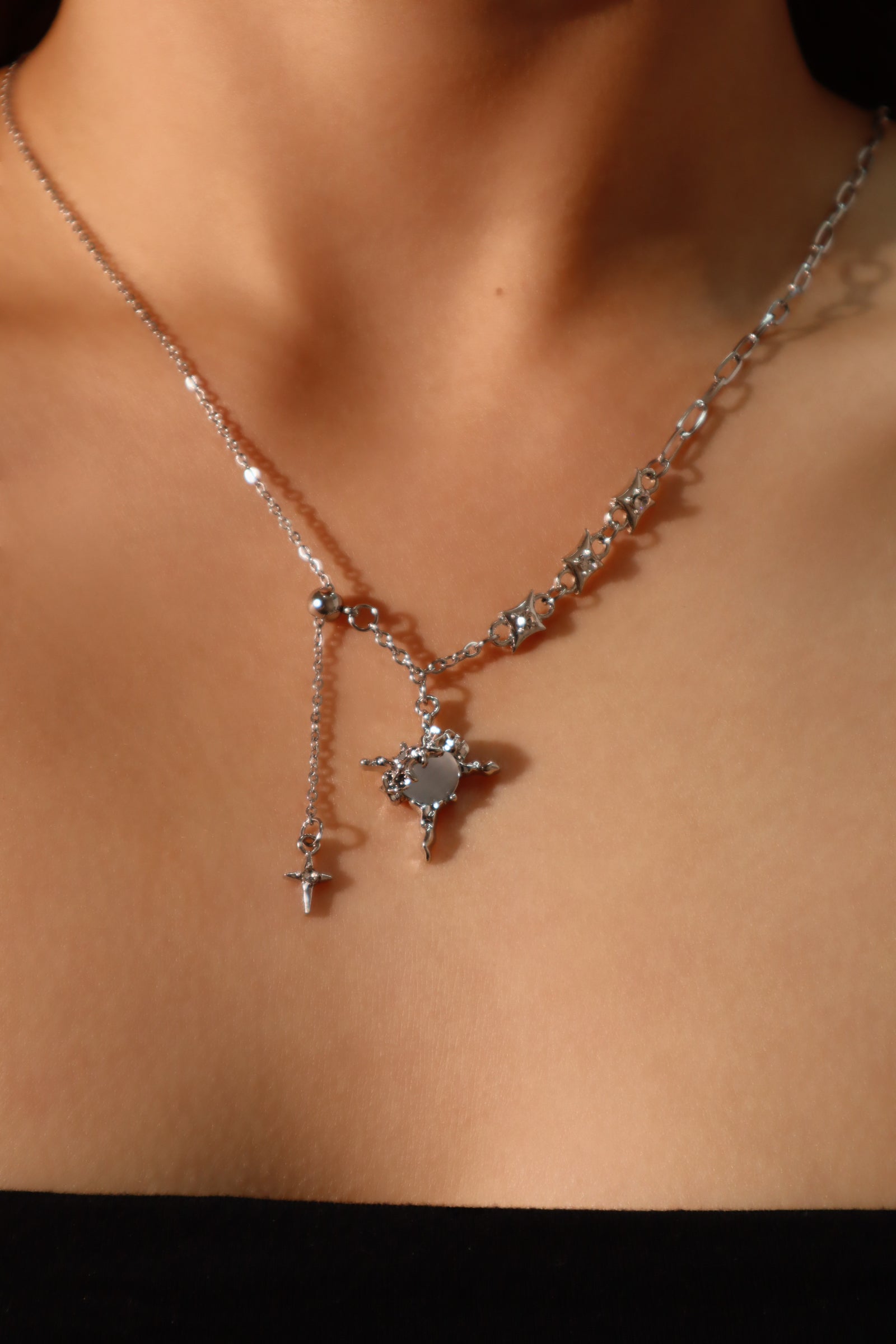 Moonlight Satum Star Diamond Necklace