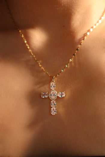 18K Gold Diamond Cross Necklace