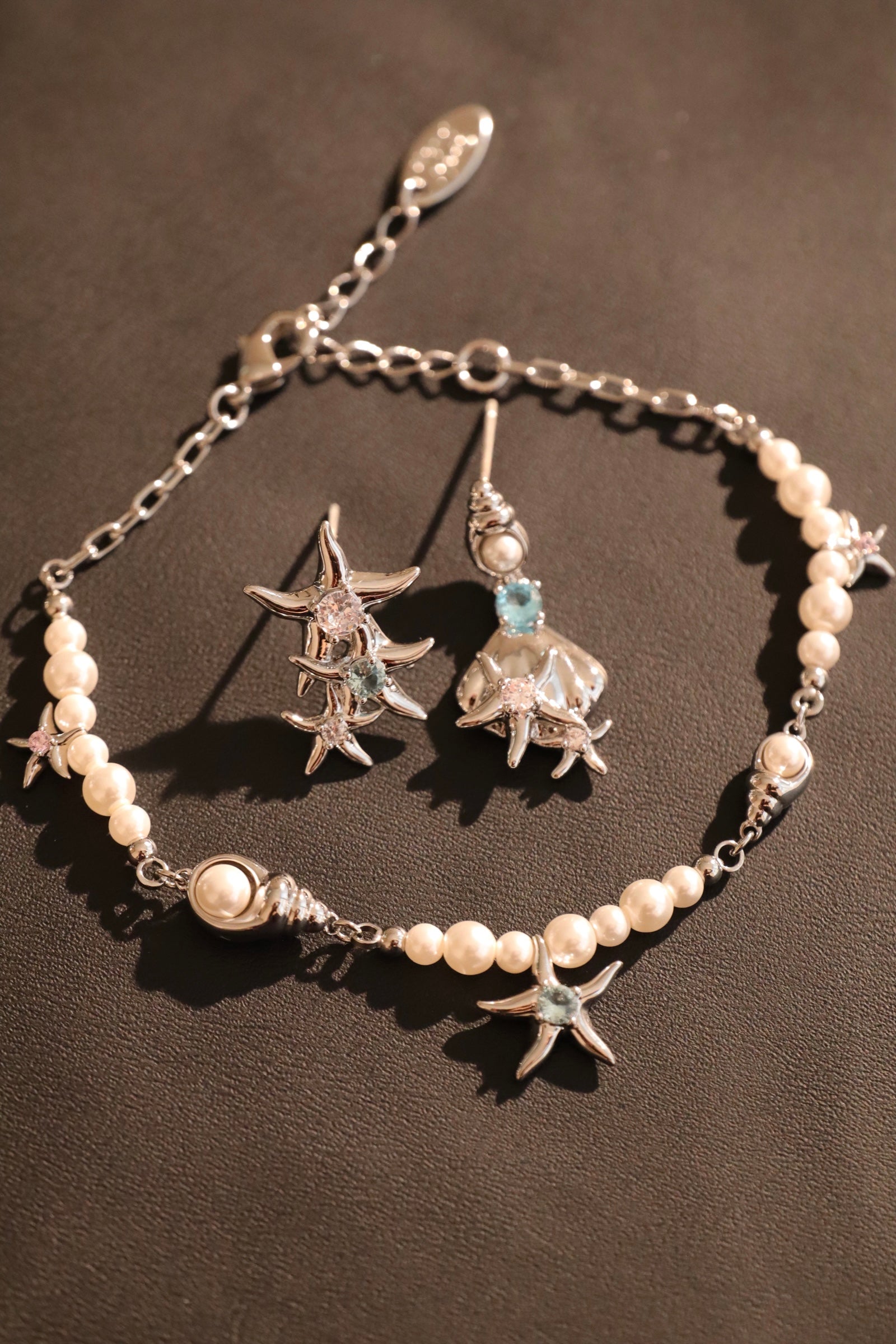 Platinum Plated Sea Shell Pearls Bracelet
