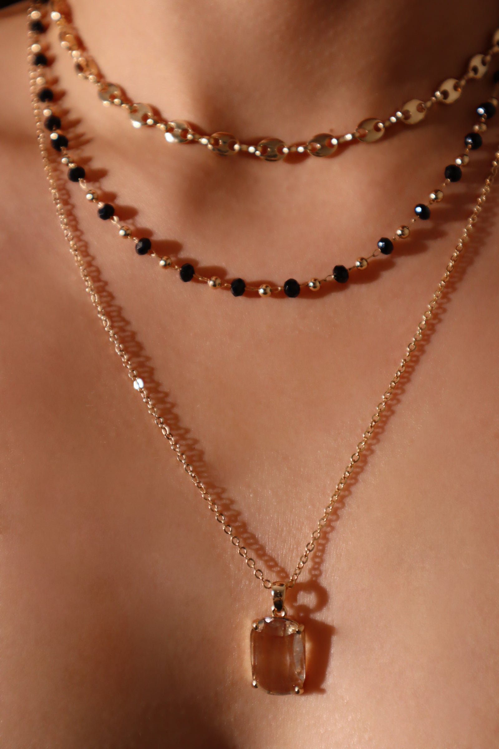 18K Gold Diamond Black Gem Layer Necklace