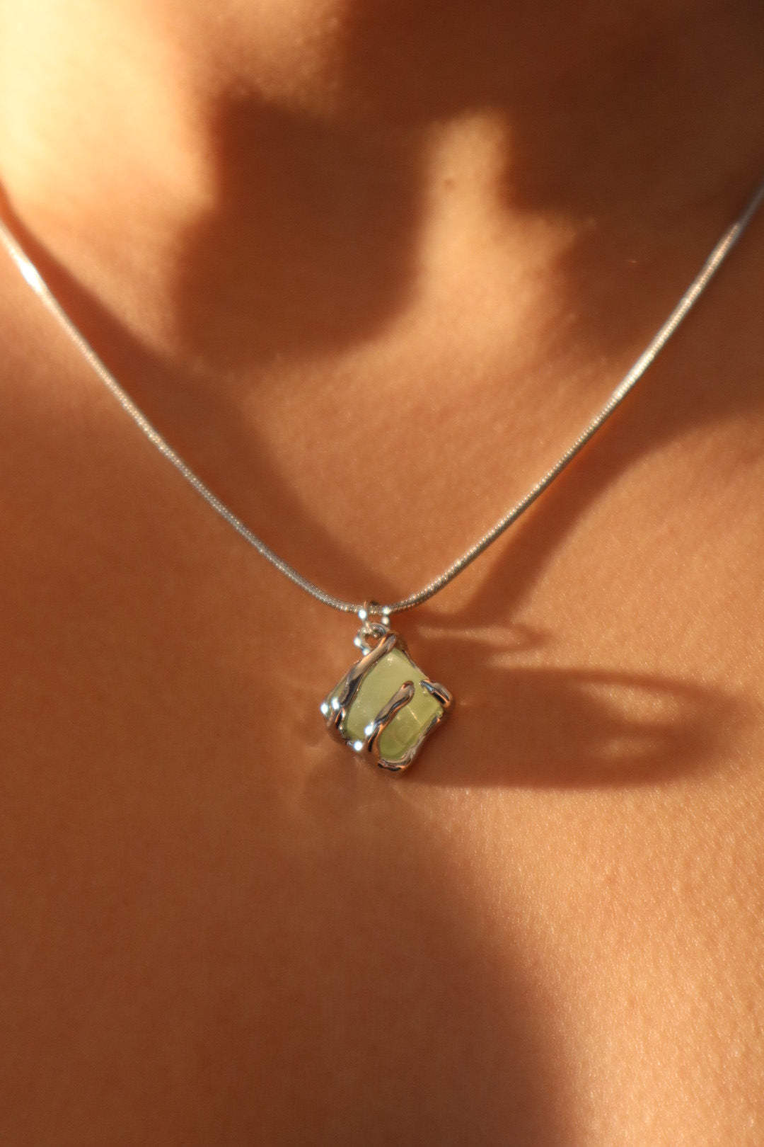 Platinum Plated Natural Jade Pendant Necklace