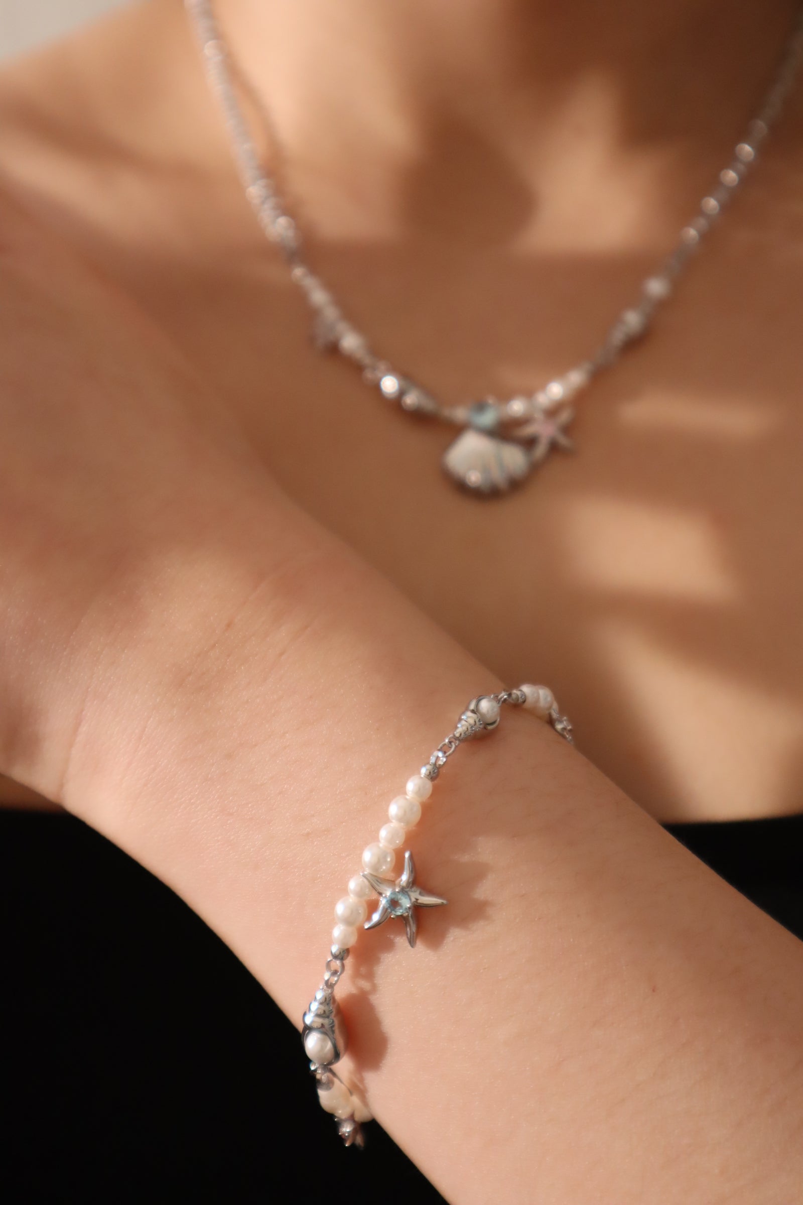 Platinum Plated Sea Shell Pearls Bracelet