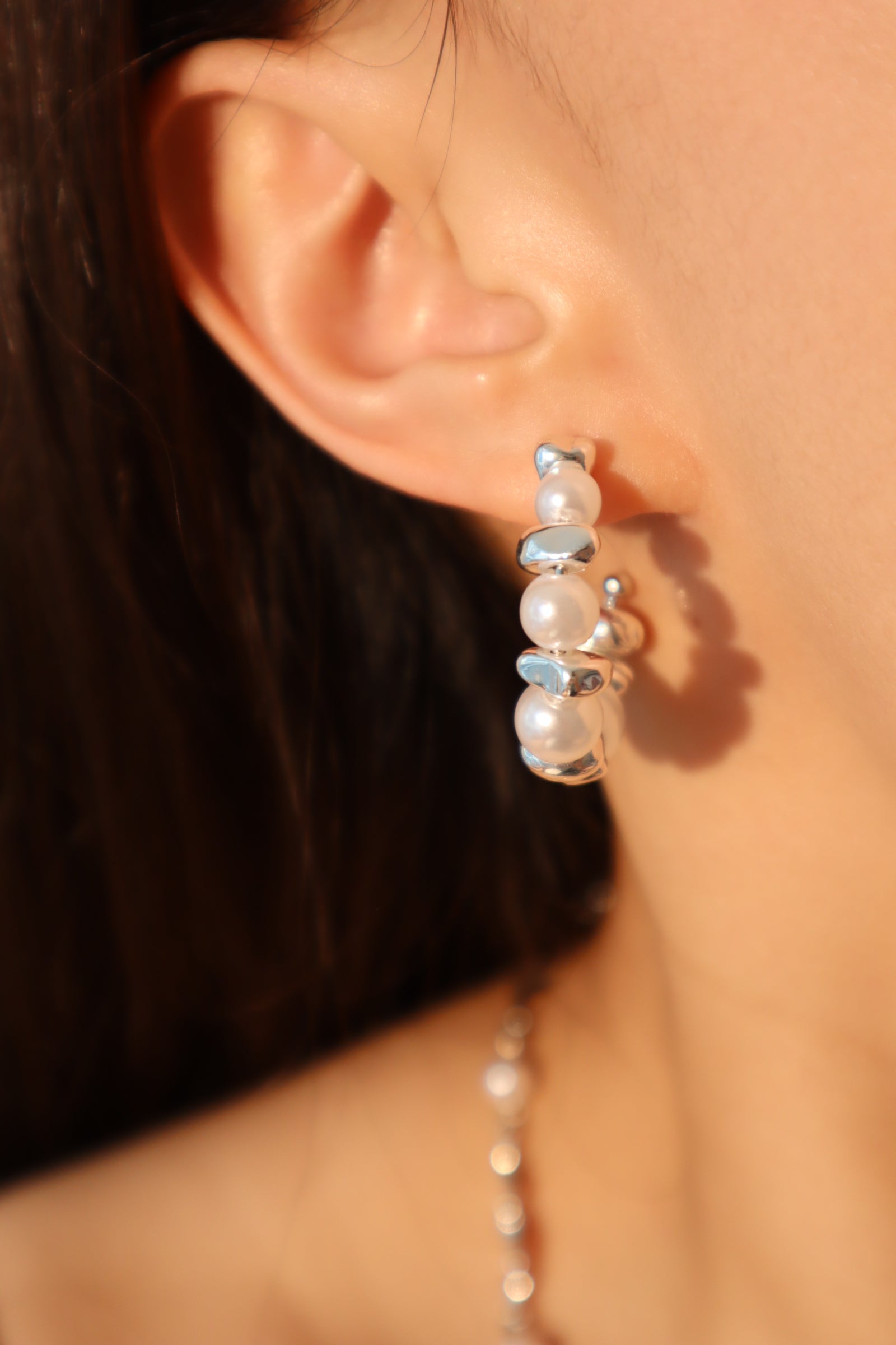Moonlight Pearls Hoop Earrings