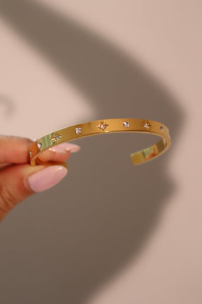 18K gold-plated stretch bracelet with celestial stars and zirconia diamond accents