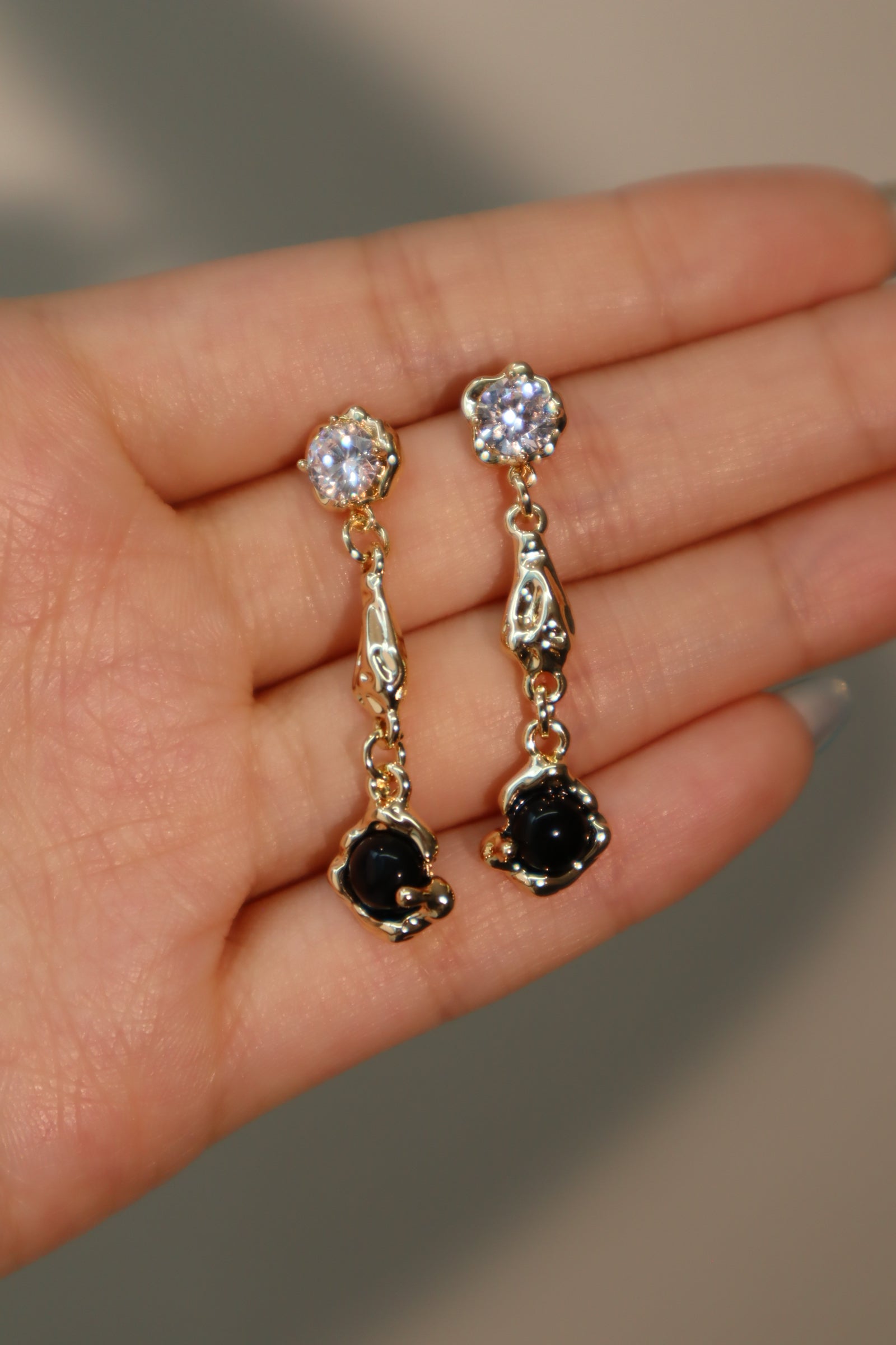 18K Gold Diamond Black Gem Dangle Earrings