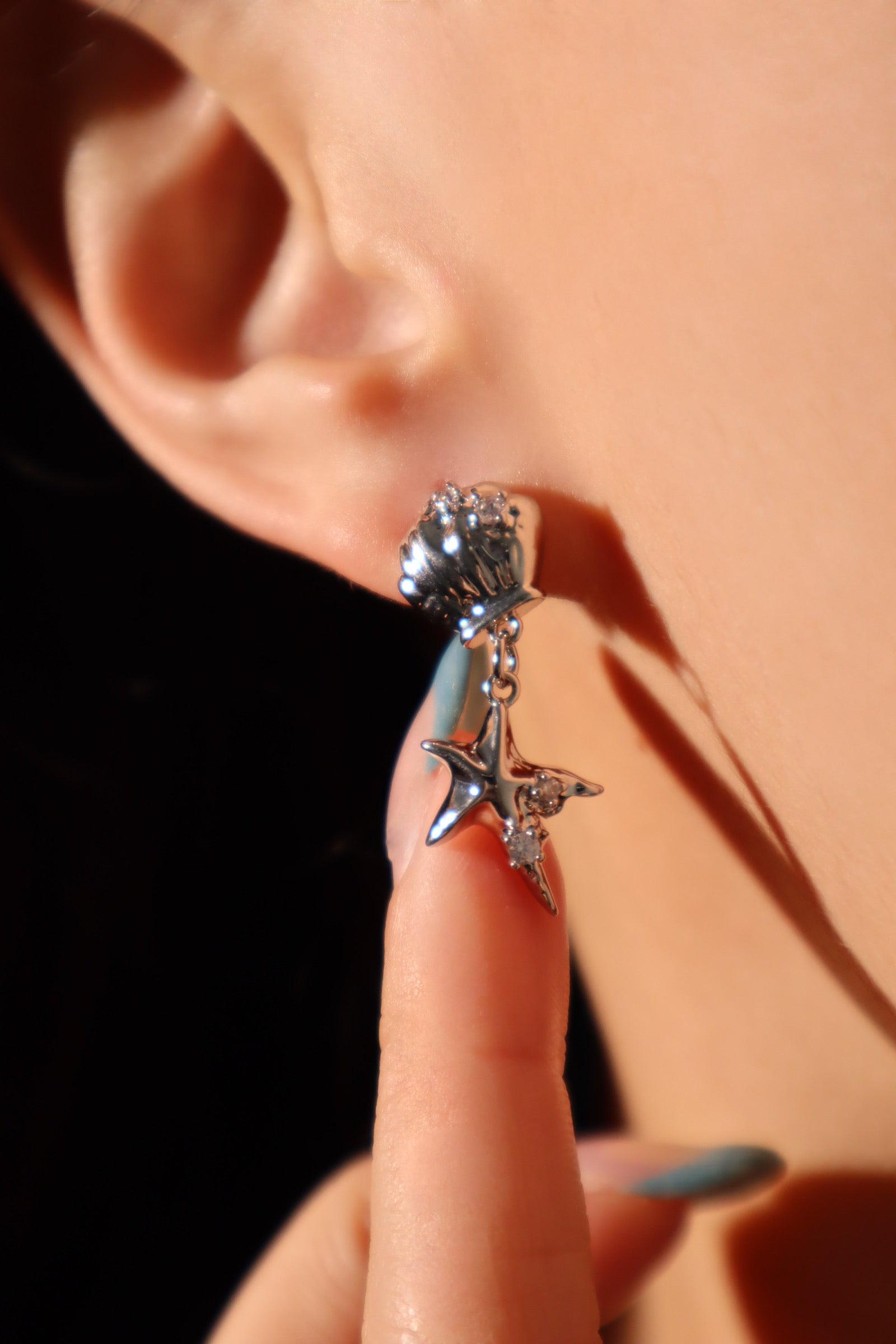 Platinum plated Sea Star Pearls Dangle Earrings