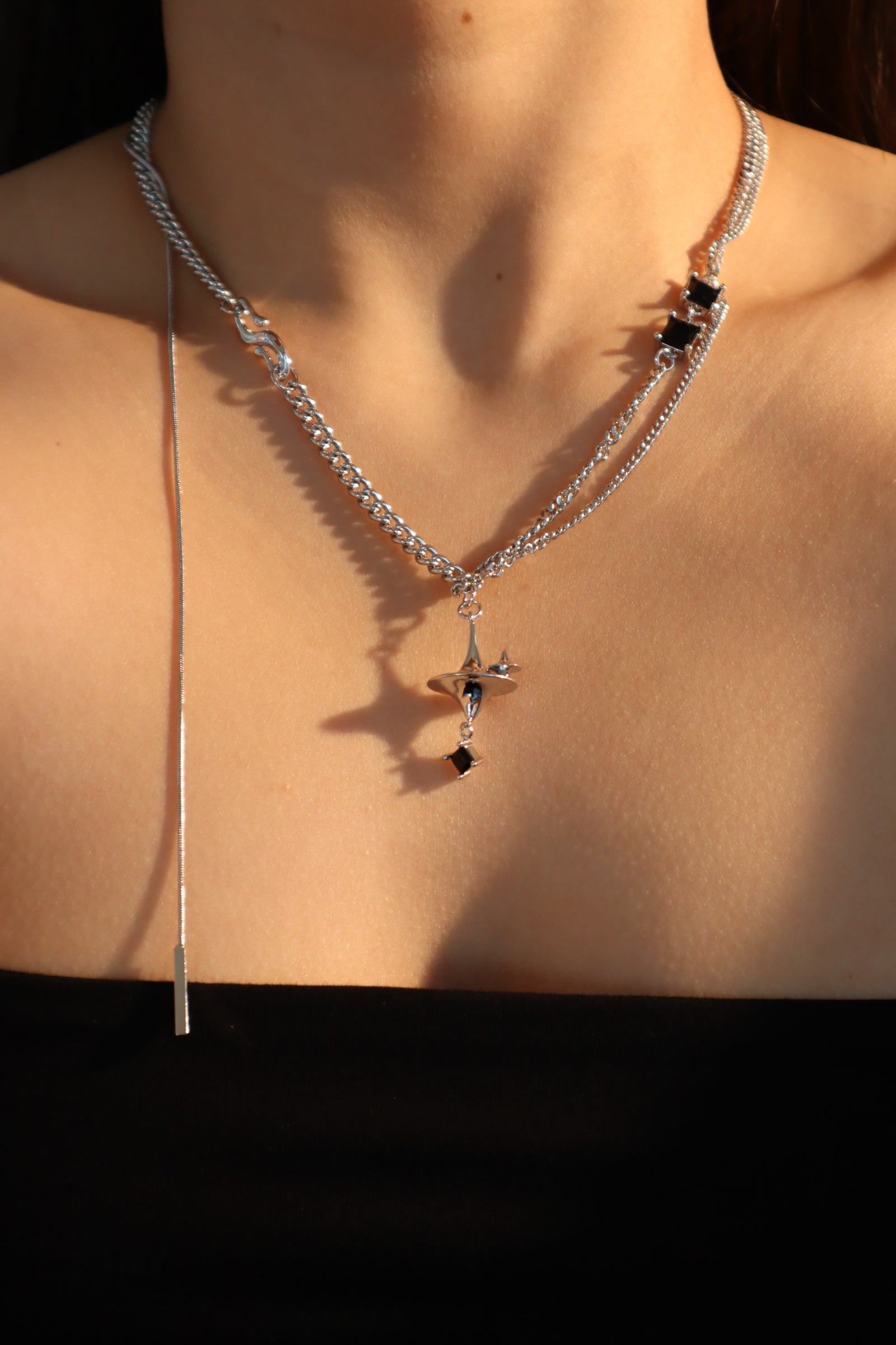 Platinum plated Satum Black Gems Necklace